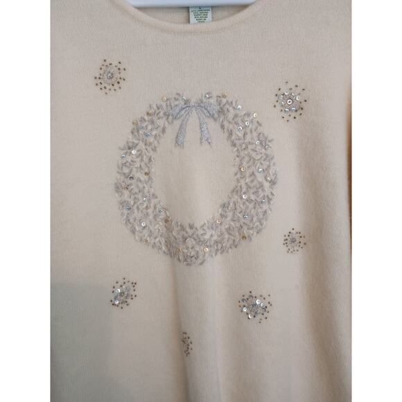 Orvis Sweater Women Large Off White Christmas Wreath Holiday Soft Cozy Festive - Picture 8 of 12